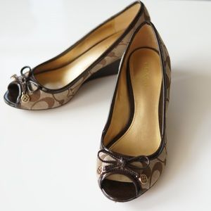 Coach signature wedge sandals size 6